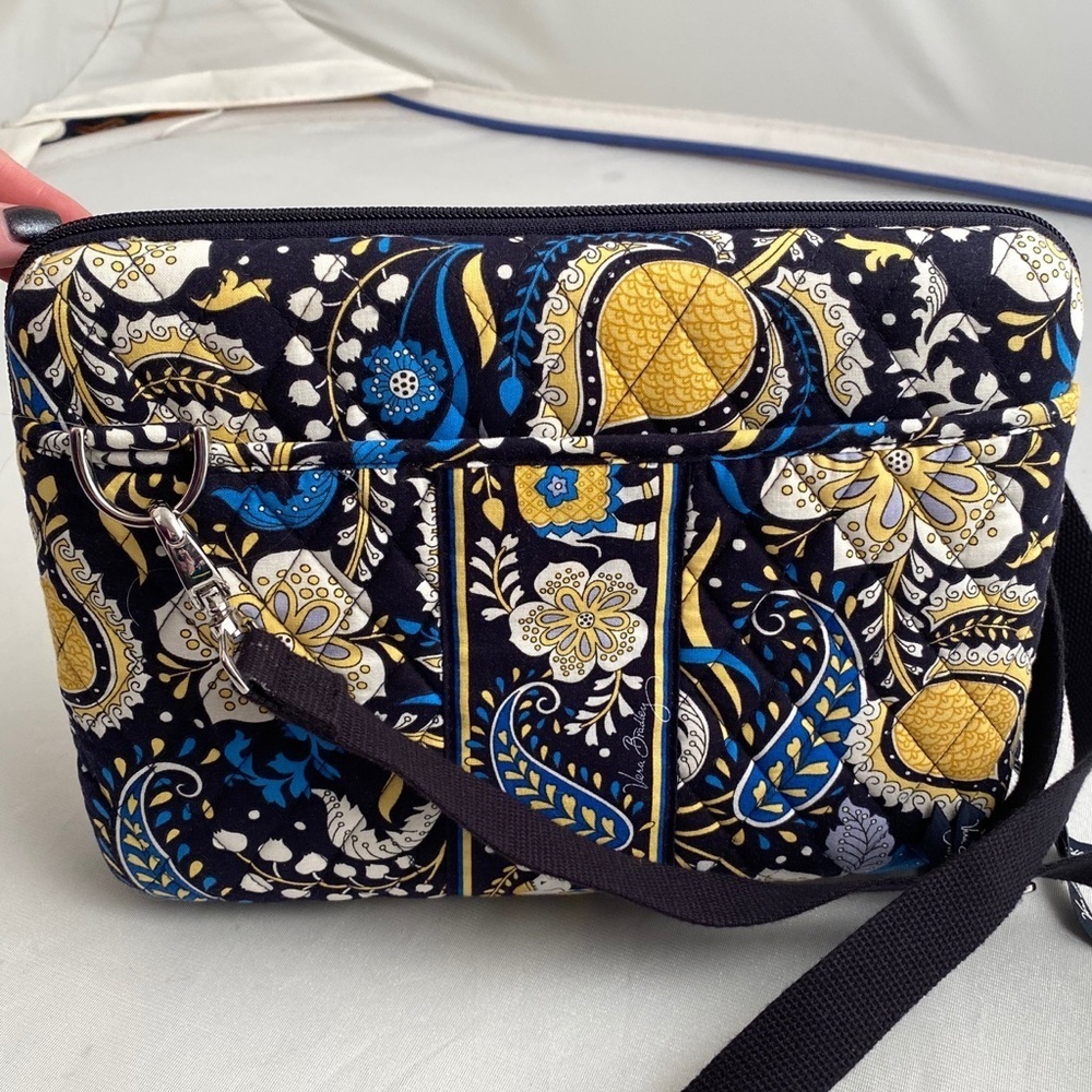 Vera Bradley Ellie Blue elephant multicolor print hard tablet case